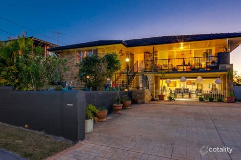 Property photo of 50 Cresthaven Drive Mansfield QLD 4122