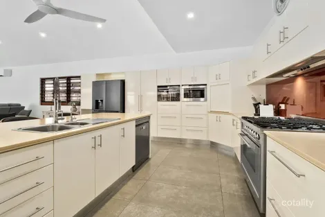 Property photo of 15 Gibson Close Clifton Beach QLD 4879