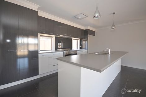 Property photo of 37 Gallant Way Winter Valley VIC 3358