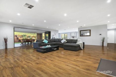 Property photo of 17-18 Jarrang Retreat Narre Warren North VIC 3804