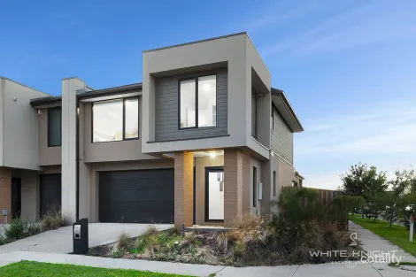 15 Angul Pde, Deanside, VIC 3336