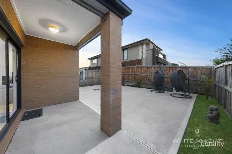 Property photo of 15 Angul Parade Deanside VIC 3336
