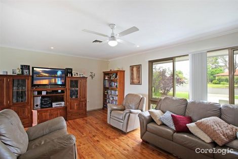 Property photo of 101 The Parkway Bradbury NSW 2560