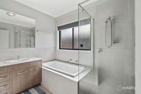 Property photo of 11 Fleming Street Logan Reserve QLD 4133