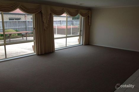 Property photo of 18 Lakeside Drive Wallan VIC 3756