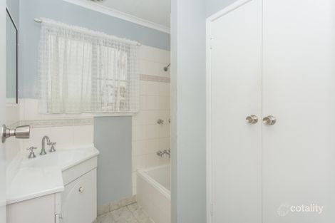 Property photo of 4 Downing Street Ooralea QLD 4740