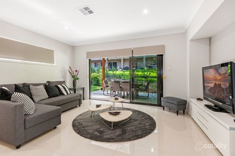 Property photo of 33 Spinkbrae Street Fig Tree Pocket QLD 4069