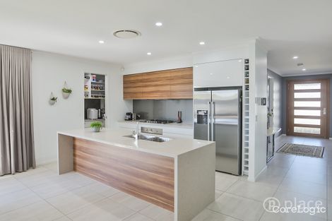 Property photo of 5 Sovereign Place Bridgeman Downs QLD 4035