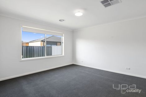 Property photo of 49 Stonefly Circuit Weir Views VIC 3338