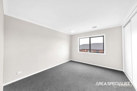 Property photo of 29 Laker Boulevard Clyde North VIC 3978