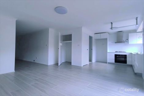 Property photo of 6 Ironbark Grove Greenacre NSW 2190