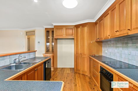 Property photo of 31 Overlanders Way Hillvue NSW 2340