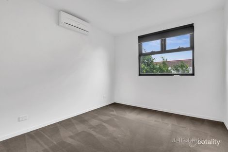 Property photo of 12 Dianella Walkway Brunswick East VIC 3057