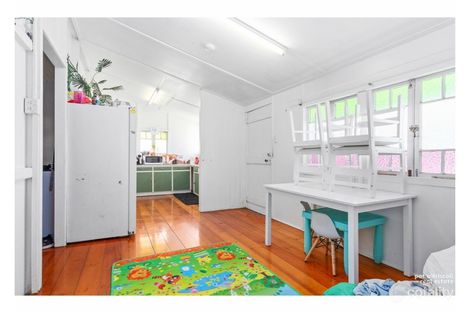 Property photo of 26 Brighton Street Berserker QLD 4701
