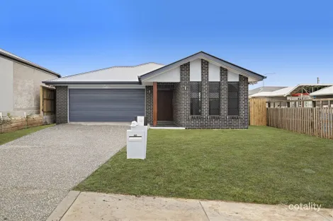 3 Darling Ct, Park Ridge, QLD 4125