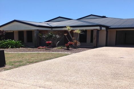 2/3 Bilgola Pl, Blacks Beach, QLD 4740