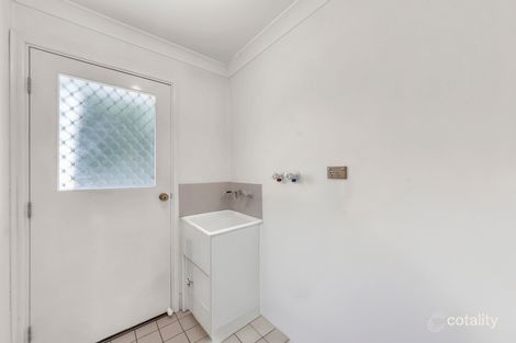 Property photo of 34 Jonquil Circuit Flinders View QLD 4305