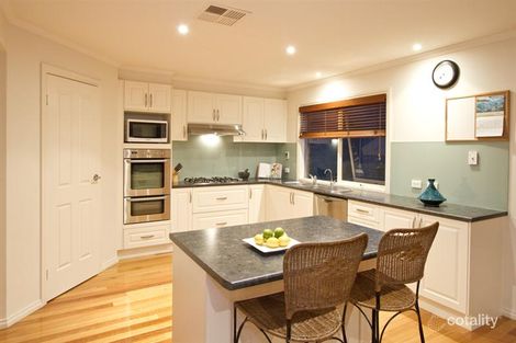 Property photo of 11 Julian Court Bundoora VIC 3083