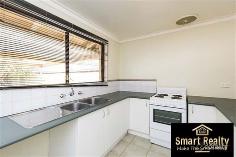 Property photo of 24 Park Drive Cooloongup WA 6168