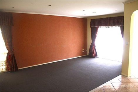 Property photo of 22 Coolabah Grove Berwick VIC 3806