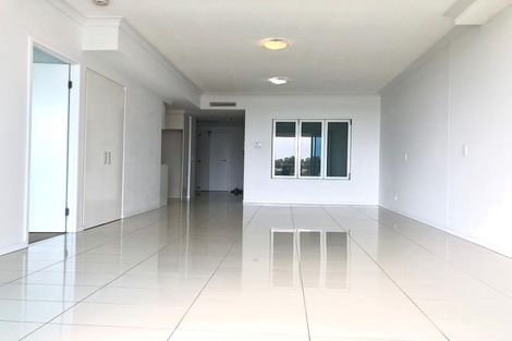 Property photo of 303/3 Compass Drive Biggera Waters QLD 4216