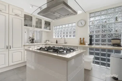 Property photo of 2/11 Evandale Crescent Miami QLD 4220