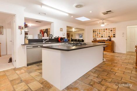 Property photo of 18 Bridgewater Drive Dingley Village VIC 3172