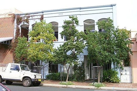87 George St, East Fremantle, WA 6158