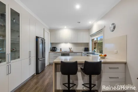 Property photo of 9 Tonks Court Kyneton VIC 3444