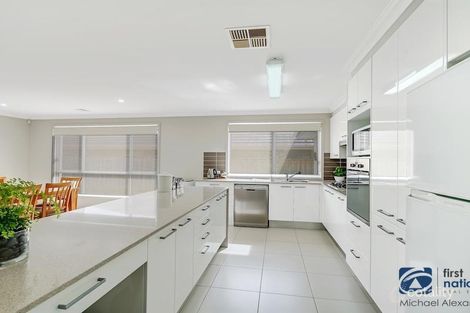 Property photo of 4 Whyte Place Elderslie NSW 2570