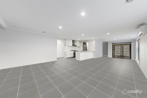 Property photo of 13 Firewheel Road Officer VIC 3809