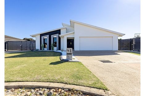15 Eros Ct, Ooralea, QLD 4740