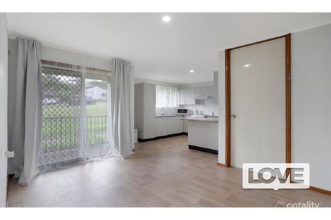 Property photo of 8 Tarana Place Bolton Point NSW 2283