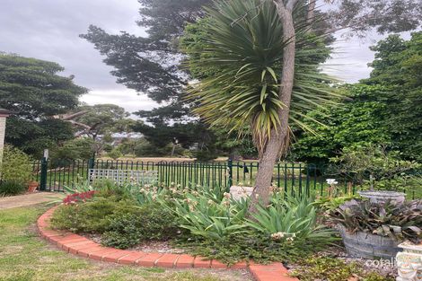 Property photo of 23 Roehampton Crescent Mount Eliza VIC 3930