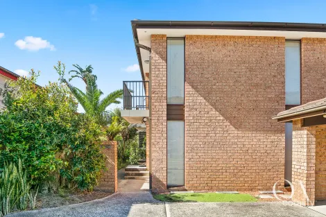 4/253 Lawrence Hargrave Dr, Thirroul, NSW 2515