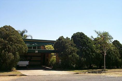 16 Moran St, Svensson Heights, QLD 4670