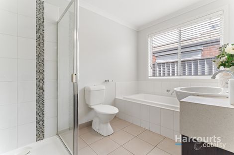 Property photo of 12 Ryan Close Deer Park VIC 3023