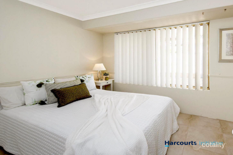Property photo of 21 Arrowsmith Rise Marangaroo WA 6064