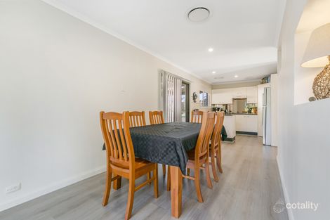 Property photo of 8 Woolley Close Thornton NSW 2322