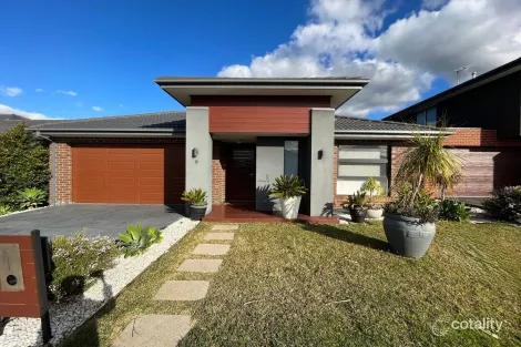 5 Chianina Lane, Clyde North, VIC 3978