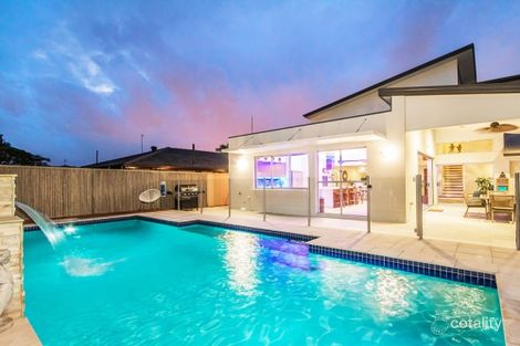 22 Sandpiper Dr, Burleigh Waters, QLD 4220