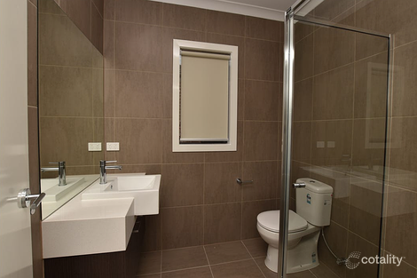 Property photo of 26 Teneriffe Street Cranbourne North VIC 3977