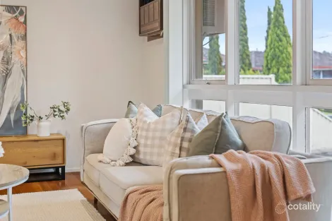 Property photo of 5 Whitehall Place Lalor VIC 3075