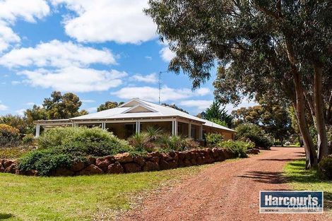 16 Hill St, Waroona, WA 6215