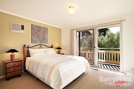 Property photo of 1/2 Ballamore Crescent Doncaster VIC 3108