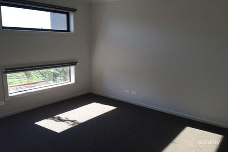 Property photo of 22 Spinnaker Rise Point Cook VIC 3030