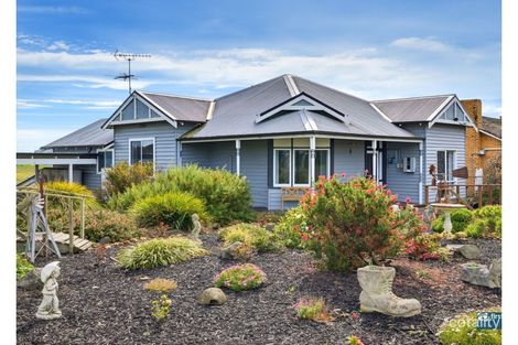 44-46 Nyora Rd, Poowong, VIC 3988