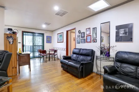 Property photo of 11 Lower Grieve Road Avonsleigh VIC 3782