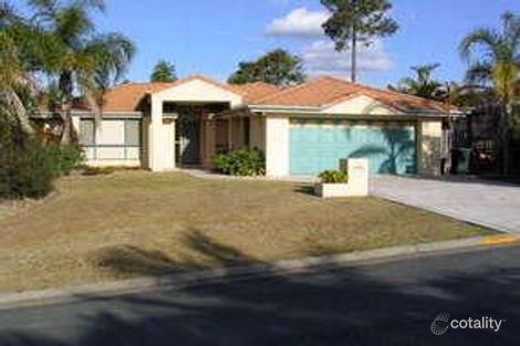 4 Samoa Ct, Pacific Pines, QLD 4211