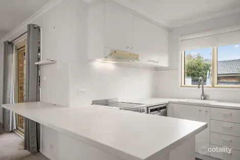 Property photo of 1 Kilburn Close Dunlop ACT 2615